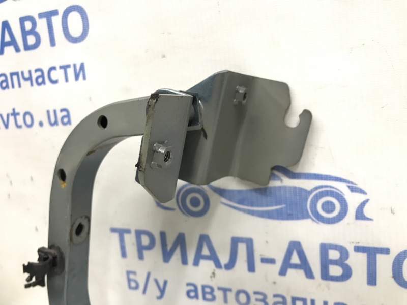 Петля крышки багажника правая Lancer 2003-2009 9 1.6 Бензин 4G18