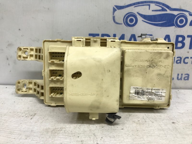 Блок предохранителей Santa fe 2005-2012 CM 2.7 бензин G6EA