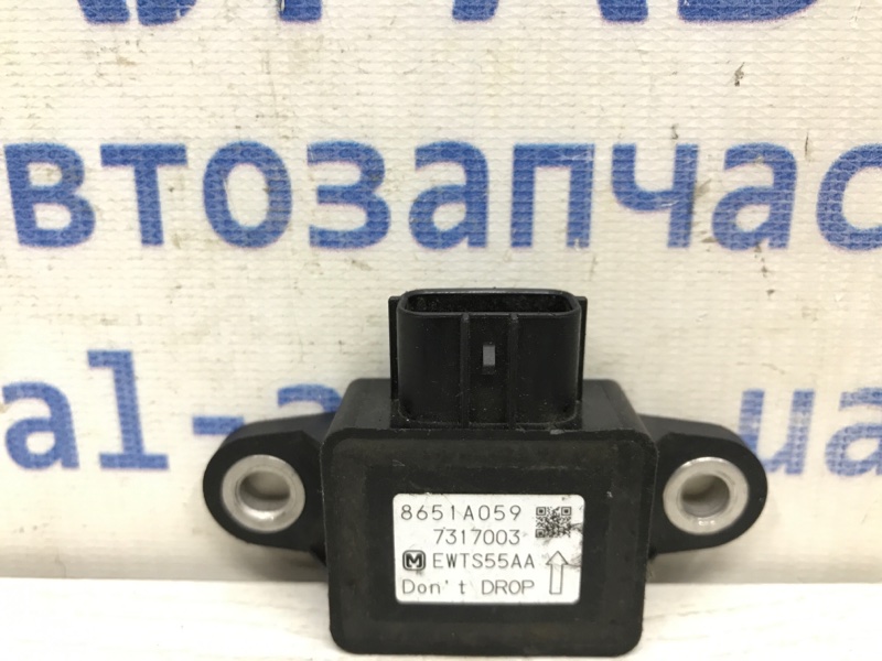 Датчик ускорения ESP Mitsubishi Pajero Wagon 2006-2022 4 3.2 дизель 8651A059 Б/У
