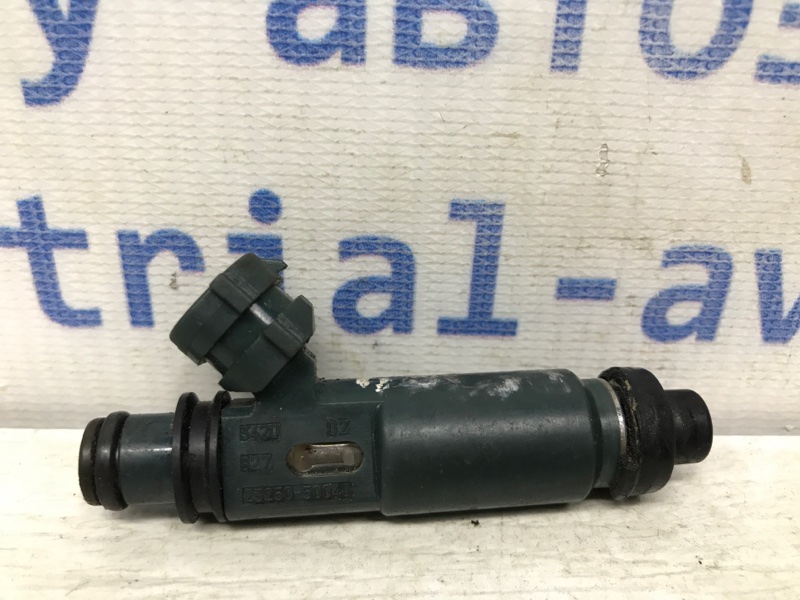 Форсунка топливная Toyota Land Cruiser 1998-2007 J100 4.7 2325050040 Б/У