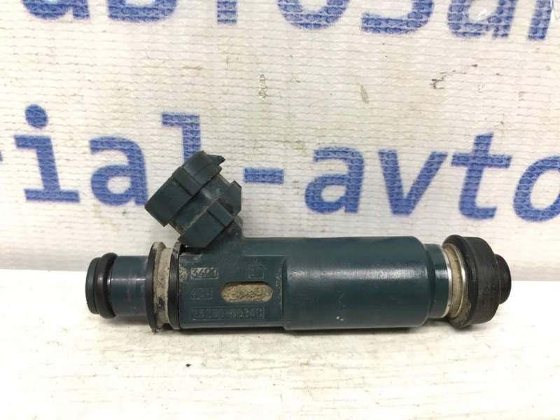Форсунка топливная Toyota Land Cruiser 1998-2007 J100 4.7 2325050040 Б/У
