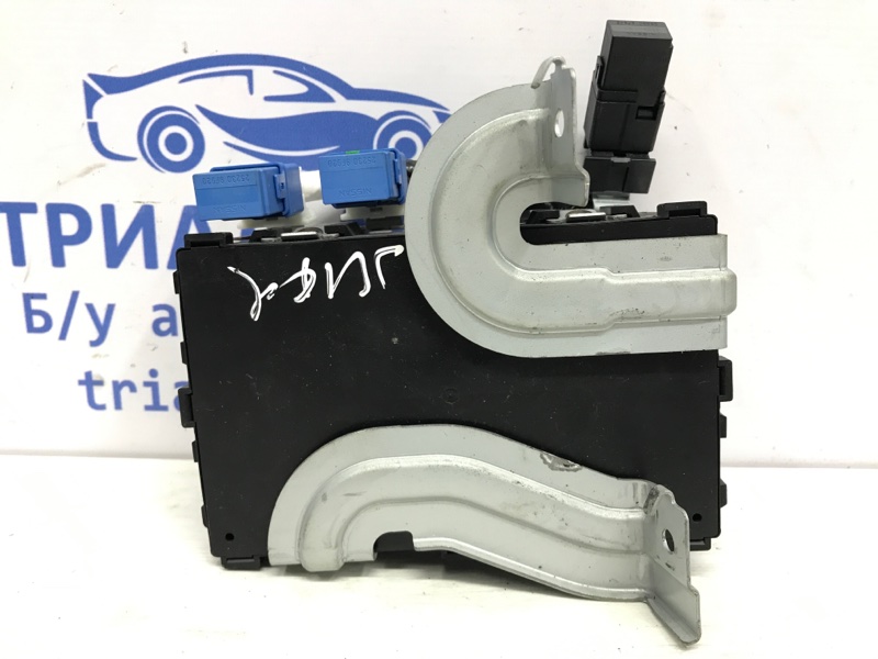 Блок комфорта Nissan Juke 2010-2019 F15 1.6 turbo MR16DDT 284B11KA2C Б/У
