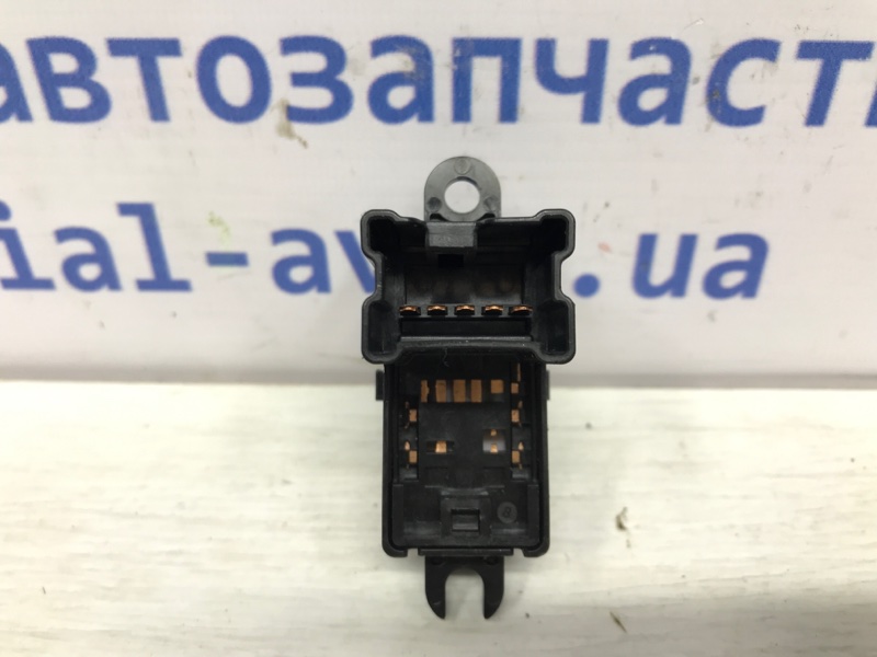 Кнопка стеклоподъемника Nissan Juke F15 1.6 turbo MR16DDT