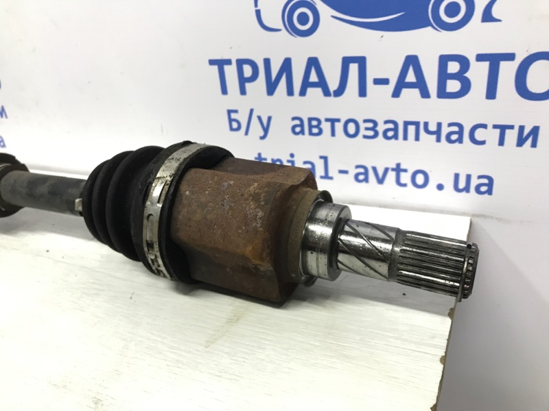 Привод передний правый МКПП Tiida 2004-2014 C11 1.6 Бензин HR16 МКПП