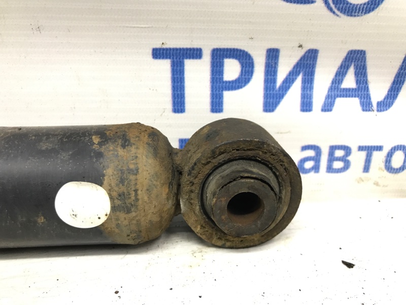 Амортизатор задний Nissan Juke F15 1.6 turbo MR16DDT Амортизатор задний Nissan Juke F15 1.6 turbo MR16DDT