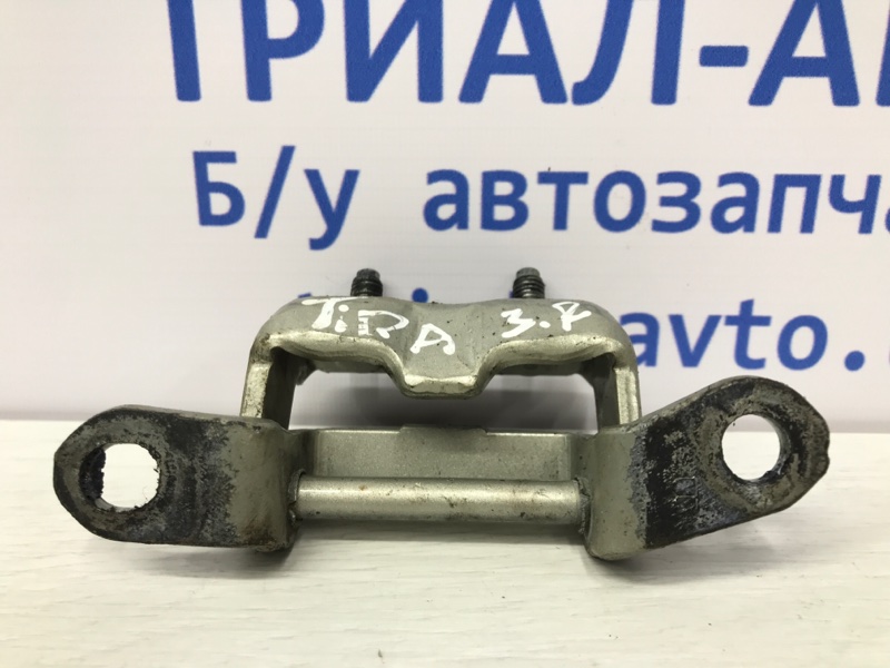 Петля двери задней правой Nissan Tiida 2004-2014 C11 1.6 Бензин HR16 МКПП 82420ED01A Б/У