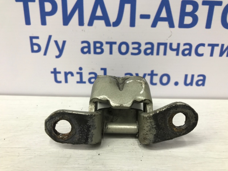 Петля двери передней правой Tiida 2004-2014 C11 1.6 Бензин HR16 МКПП