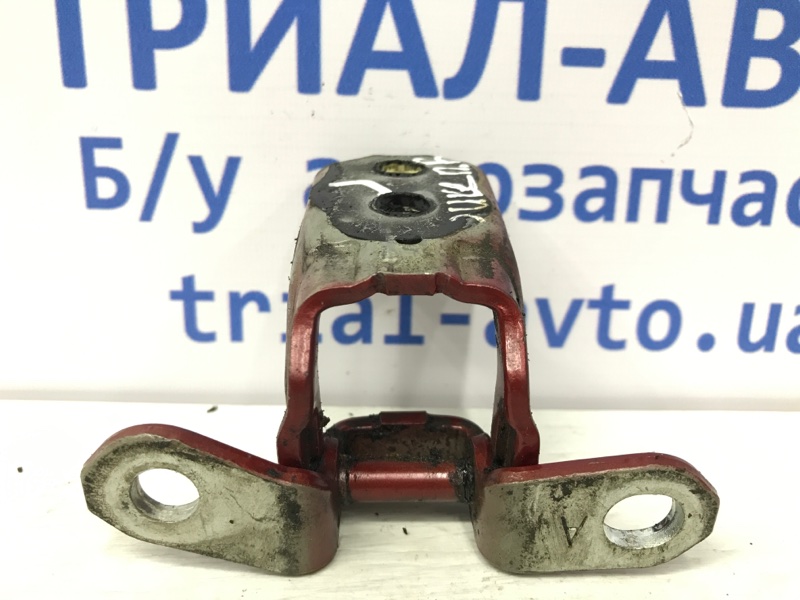 Петля двери передней правой Juke 2010-2019 F15 1.6 turbo MR16DDT