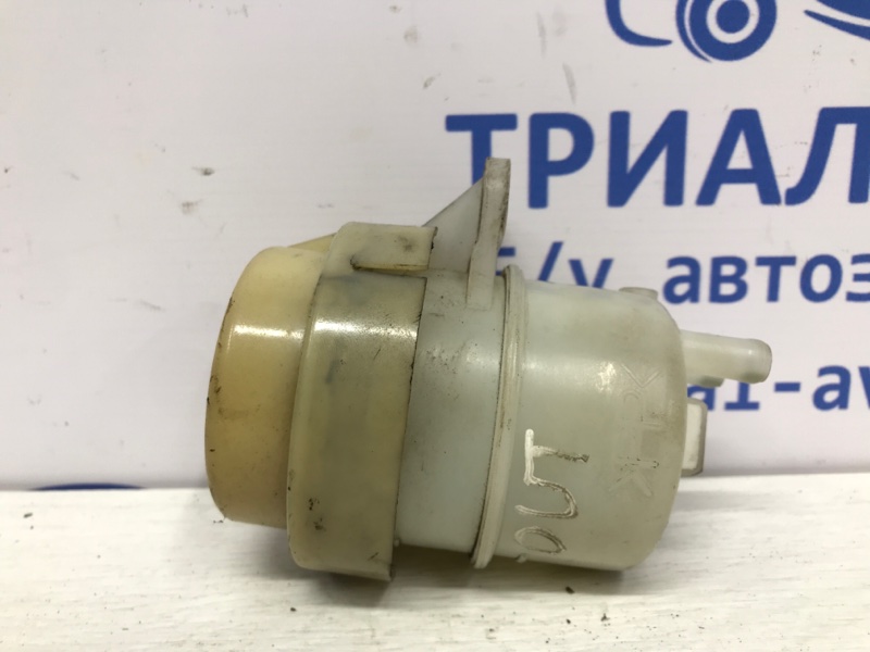 Бачок главного тормозного цилиндра Mitsubishi Outlander 2003-2007 CU 2.4 бензин 4G69 MR370276 Б/У