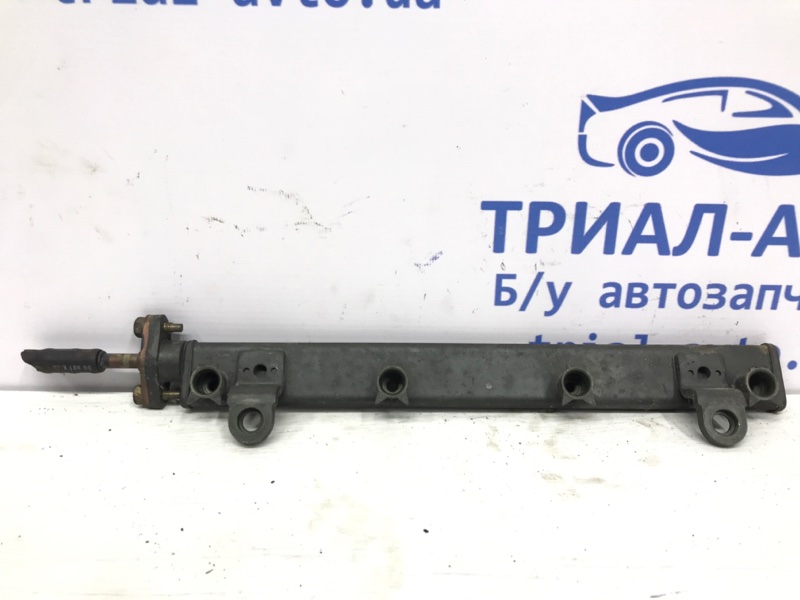 Топливная рампа Outlander 2003-2007 CU 2.4 бензин 4G69