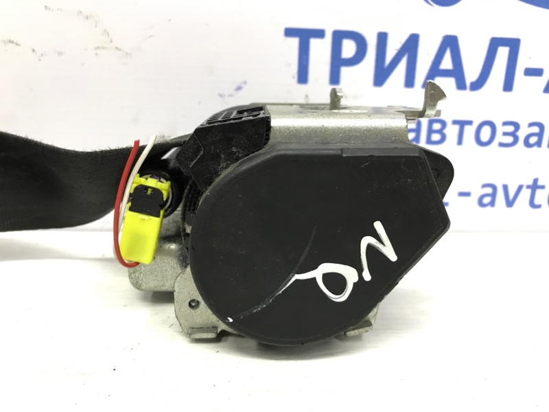 Ремень безопасности передний правый Nissan Qashqai J10 2.0 Бензин MR20DE
