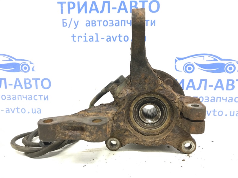 Кулак поворотный правый со ступицей Mitsubishi Outlander 2003-2007 CU 2.4 бензин 4G69 MR491326 Б/У