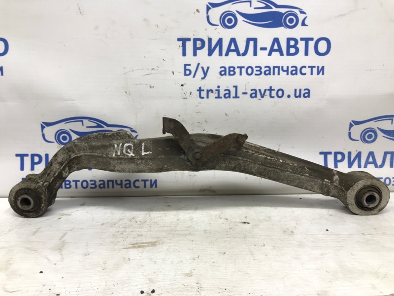 Рычаг задний поперечный левый Nissan Qashqai 2006-2013 J10 2.0 Бензин MR20DE 55121JD000 Б/У