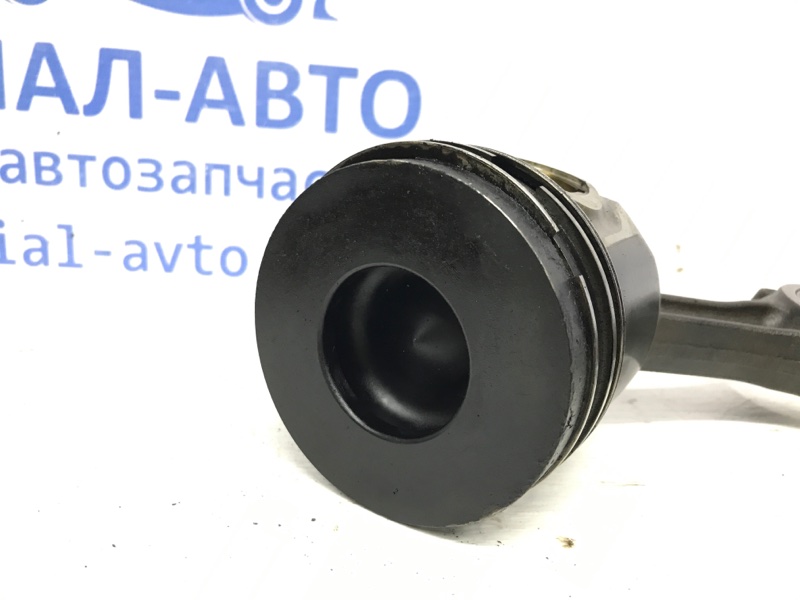 Поршень с шатуном Mitsubishi Outlander XL 2.0 дизель