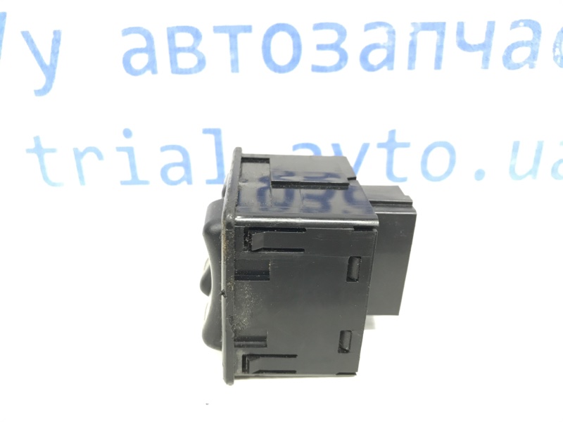 Кнопка подогрева Mitsubishi Pajero Sport K9 2.5 Diesel 4D56 МКПП