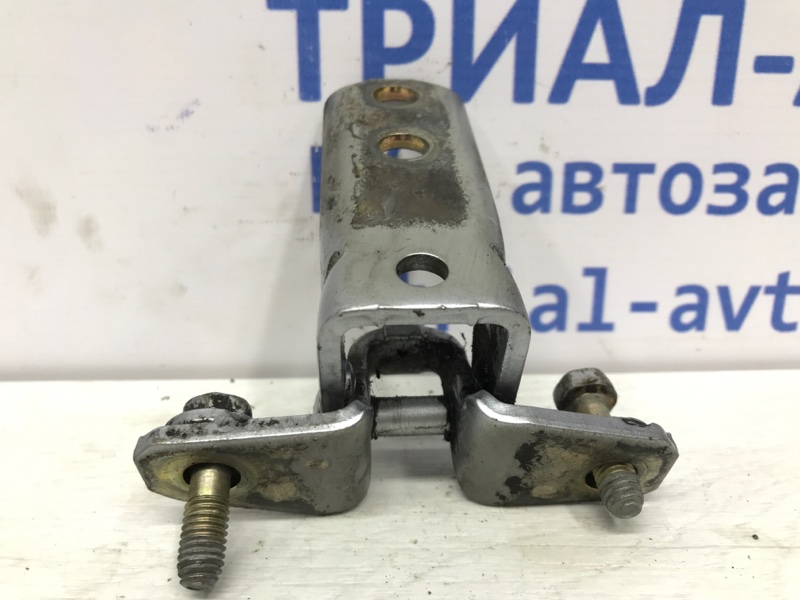 Петля двери передней левой Mitsubishi Outlander 2003-2007 CU 2.4 бензин 4G69 MR302271 Б/У