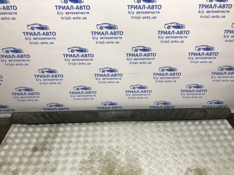 Подножка левая Nissan Navara 2005-2015 D40 2.5 Diesel YD25DDTI 96101EB10A Б/У