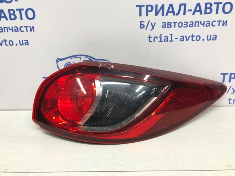 Фонарь задний внешний правый Mazda CX 5 2011-2017 KE 2.2 diesel KD54-51-150D Б/У