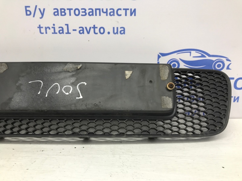 Решетка бампера центральная KIA Soul AM 1.6 бензин G4FC