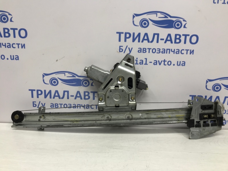 Стеклоподъемник передний правый Pajero Wagon 1999-2006 3 3.2 Дизель 4M41