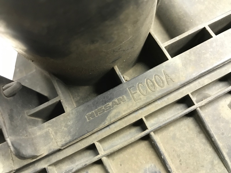 Корпус воздушного фильтра Navara 2005-2015 D40 2.5 Diesel YD25DDTI Корпус воздушного фильтра Navara 2005-2015 D40 2.5 Diesel YD25DDTI