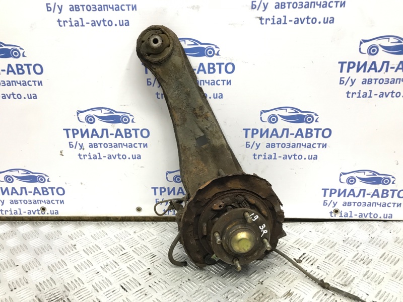 Рычаг задней подвески продольный правый Mitsubishi Lancer 2003-2009 9 1.6 бензин 4G18 MR519134 Б/У