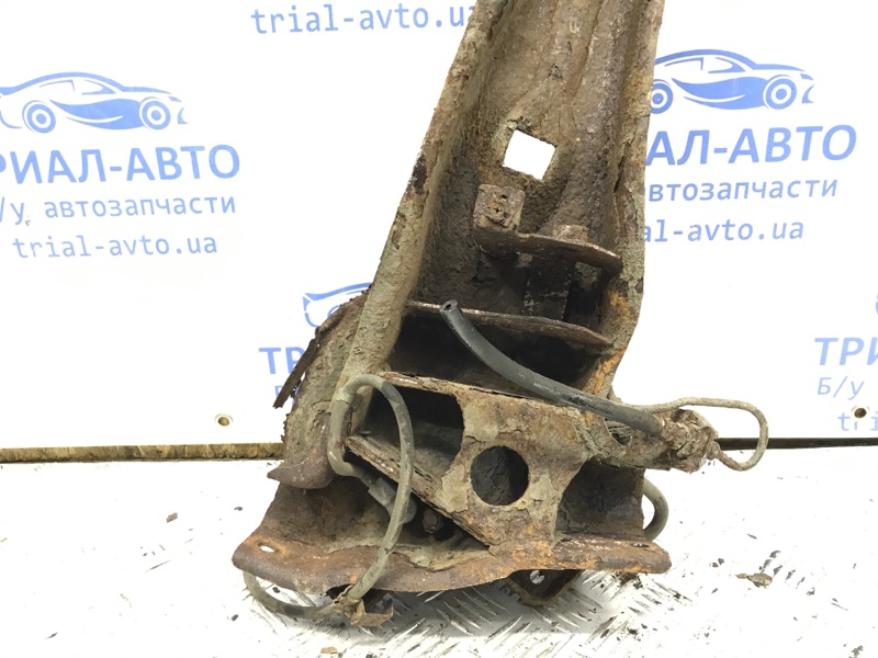 Рычаг задней подвески продольный правый Lancer 2003-2009 9 1.6 бензин 4G18