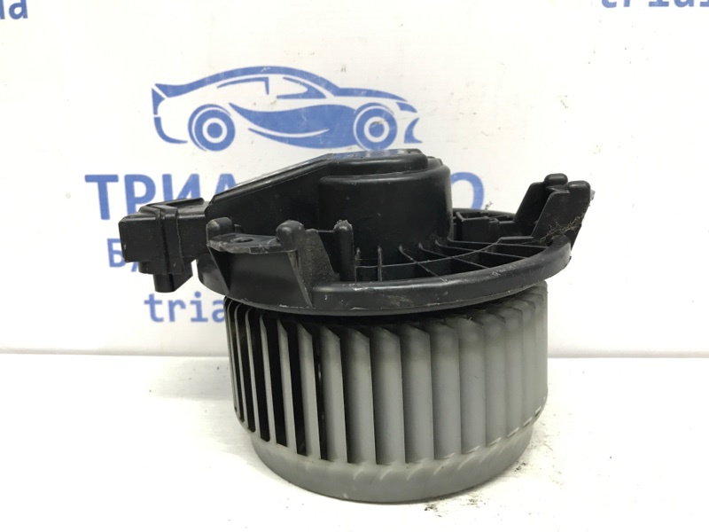 Моторчик печки Suzuki SX4 2006-2013 1 1.6 бензин M16A 74150-63J00 Б/У