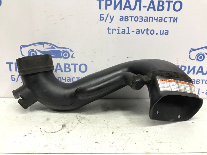 Воздухозаборник Suzuki Grand Vitara 2005-2016 JT 2.4 бензин J24B 13820-78K00 Б/У