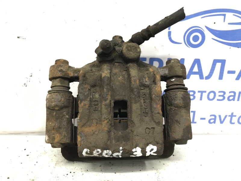 Суппорт задний правый KIA Ceed 2006-2012 ED 1.6 diesel D4FB 582301H300 Б/У