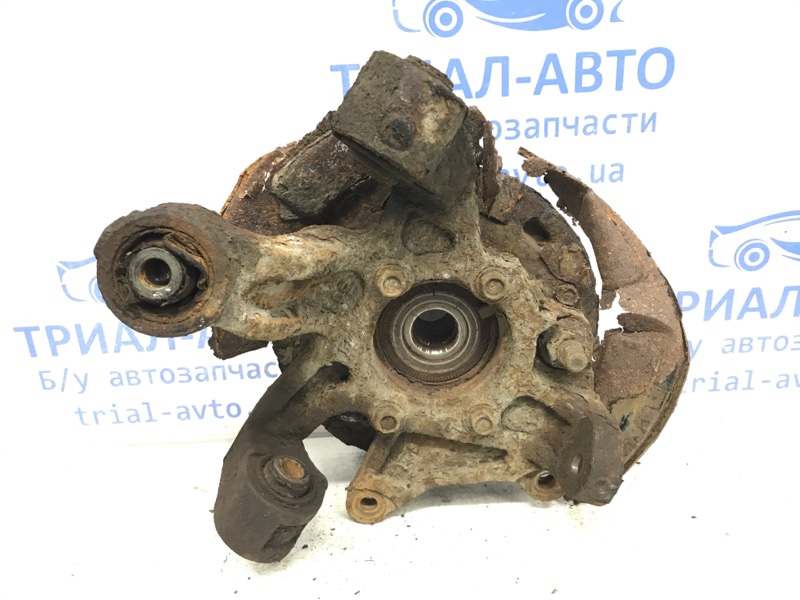 Цапфа задняя левая со ступицей Suzuki Grand Vitara 2005-2016 JT 2.4 бензин J24B 46150-79K00 Б/У