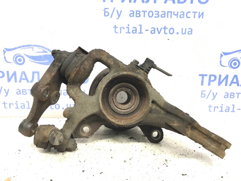Кулак поворотный правый со ступицей KIA Ceed 2006-2012 ED 1.6 diesel D4FB 51716-2H100 Б/У