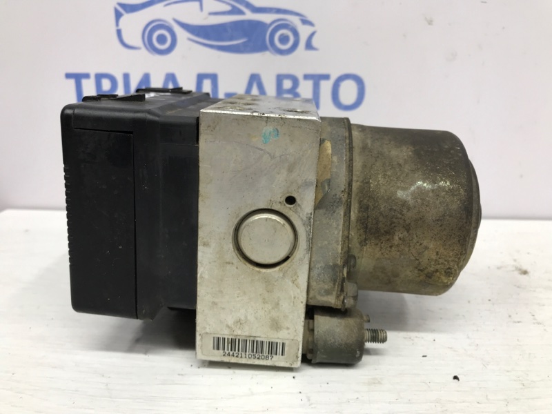 Блок abs Mitsubishi Pajero Sport K9 3.0 бензин 6G72 Блок abs Mitsubishi Pajero Sport K9 3.0 бензин 6G72