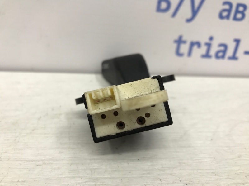 Переключатель круиз-контроля Pajero Sport 1996-2008 K9 3.0 бензин 6G72 Переключатель круиз-контроля Pajero Sport 1996-2008 K9 3.0 бензин 6G72