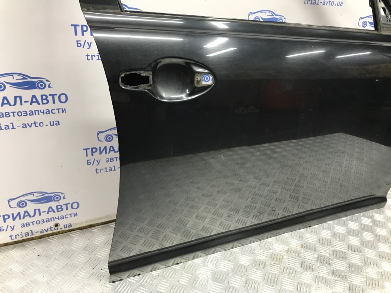 Дверь передняя правая Toyota Avensis T25 1.8 бензин 1ZZFE