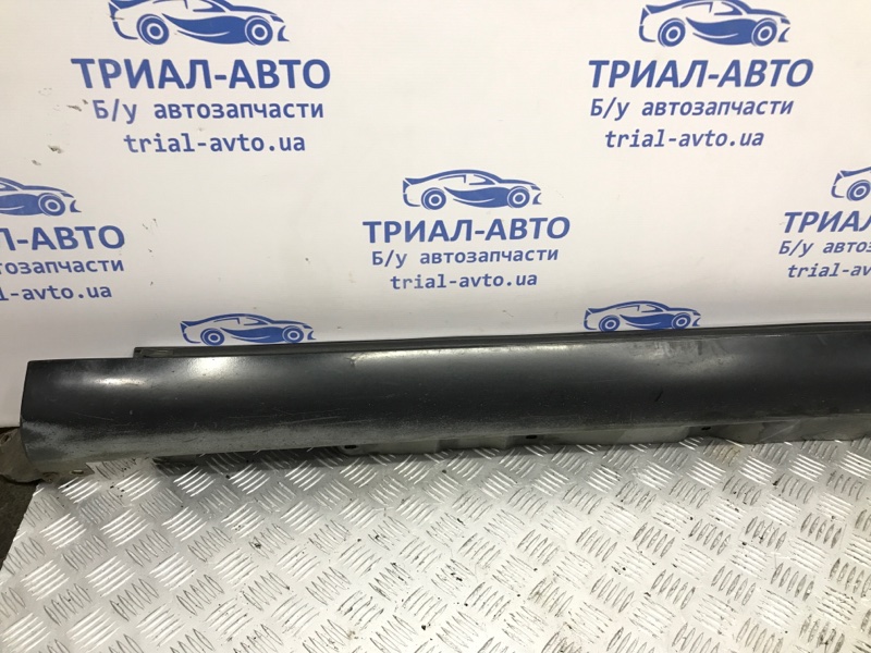 Накладка порога внешняя левая Avensis 2003-2009 T25 1.8 бензин 1ZZFE