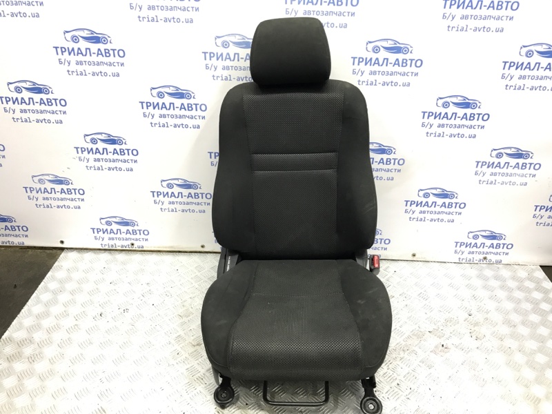 Сиденье переднее правое Toyota Avensis 2003-2009 T25 1.8 бензин 1ZZFE 7144005650B1 Б/У