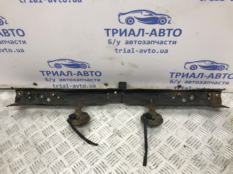 Панель передняя верхняя планка Avensis 2003-2009 T25 1.8 бензин 1ZZFE