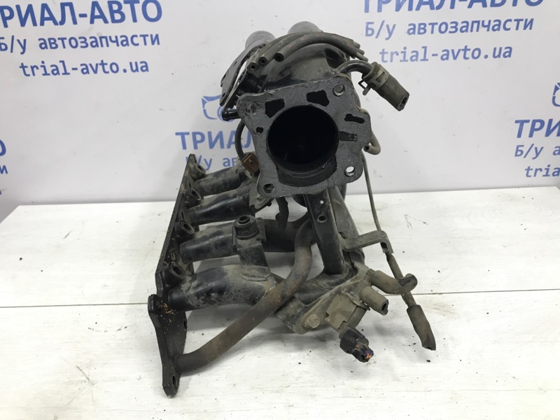 Коллектор впускной металл Lancer 2003-2009 9 1.6 бензин 4G18