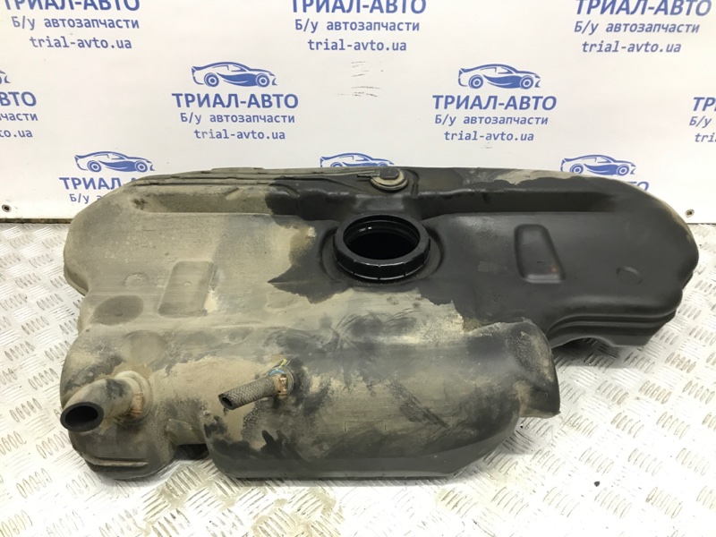 Бак топливный пластик Toyota Avensis 2003-2009 T25 2.0 diesel 1CDFTV 7700105040 Б/У