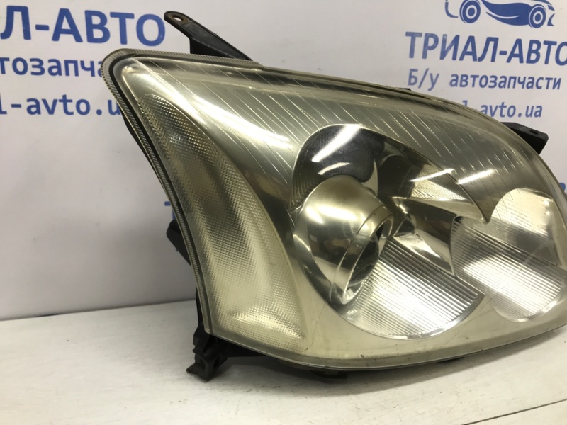 Фара правая галоген Avensis 2003-2009 T25 2.0 diesel 1CDFTV