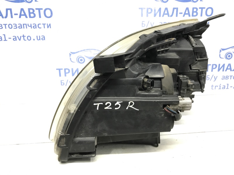 Фара правая галоген Avensis 2003-2009 T25 2.0 diesel 1CDFTV