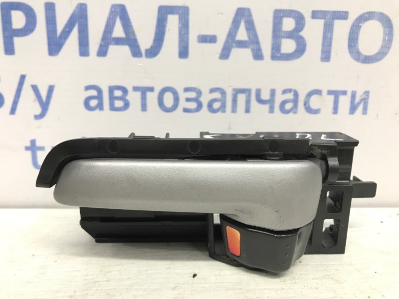 Ручка двери внутренняя левая Suzuki SX4 2006-2013 1 1.6 бензин M16A 83130-62J30-BWL Б/У