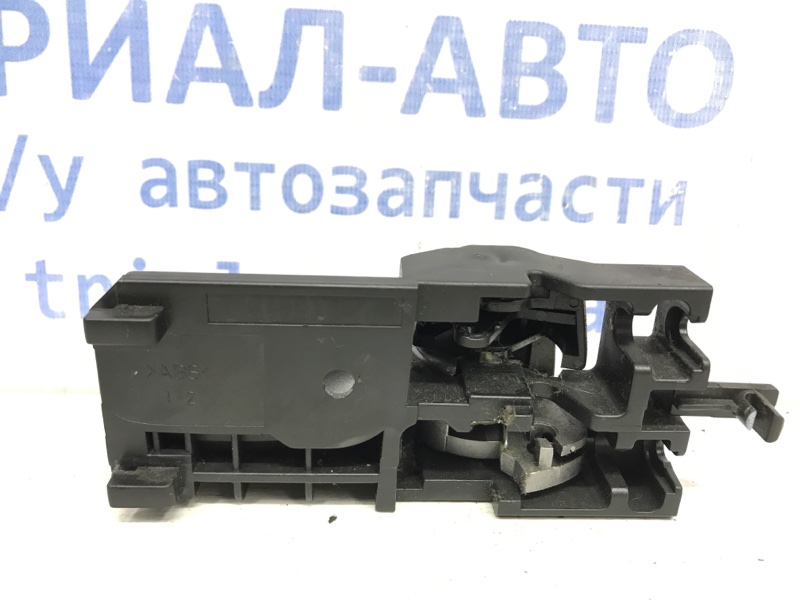 Ручка двери внутренняя левая Suzuki SX4 1 1.6 бензин M16A