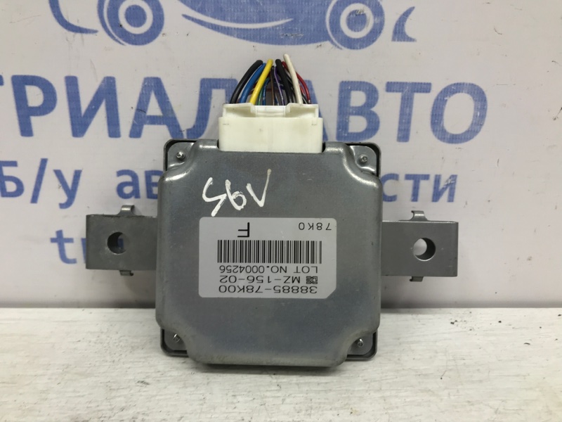 Блок управления раздаточной коробкой Suzuki Grand Vitara 2005-2016 JT 2.4 бензин J24B 3888578K00 Б/У