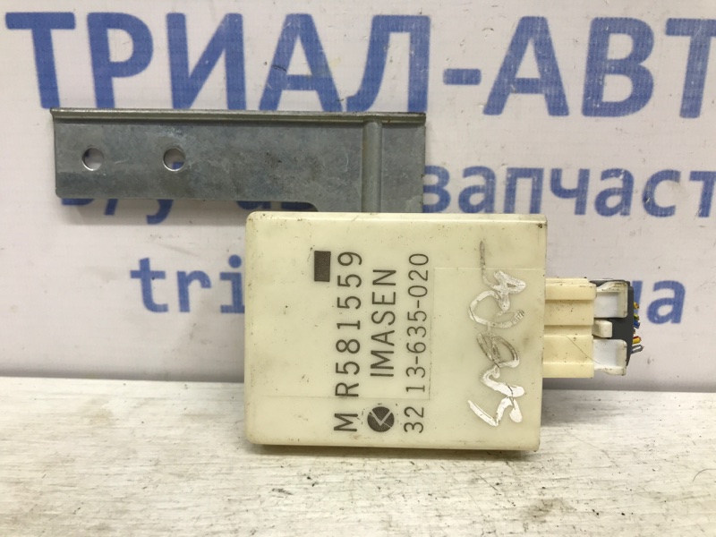 Блок управления Mitsubishi Pajero Sport 1996-2008 K9 3.0 бензин 6G72 MR581559 Б/У