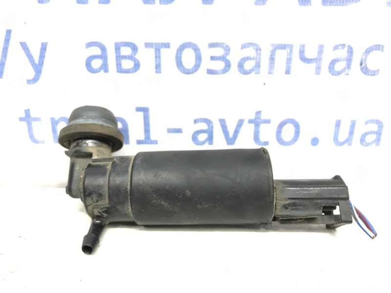 Насос омывателя стекла Toyota Avensis 2003-2009 T25 1.8 бензин 1ZZFE 8533005030 Б/У