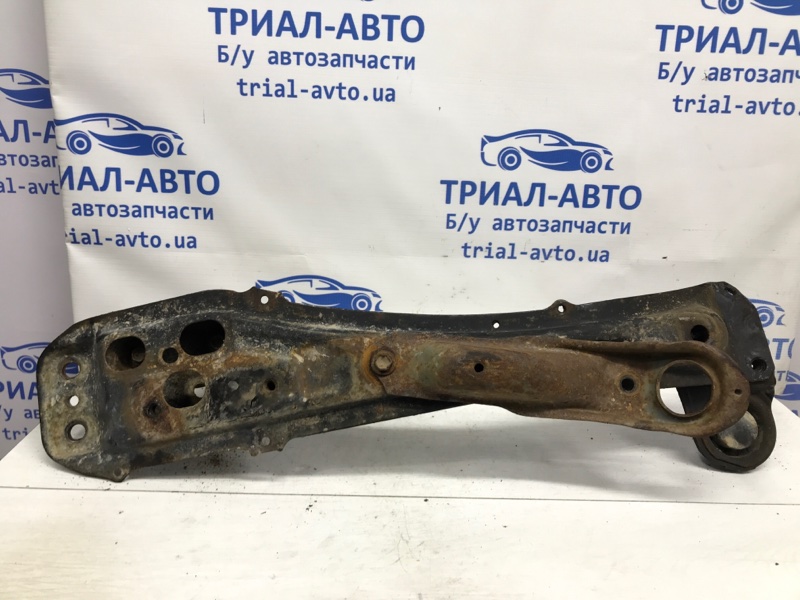 Балка продольная Toyota Avensis T25 1.8 бензин 1ZZFE Балка продольная Toyota Avensis T25 1.8 бензин 1ZZFE