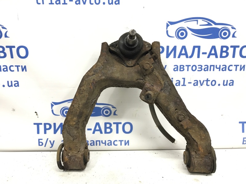 Рычаг передний верхний правый Mitsubishi Pajero Wagon 1999-2006 3 3.2 Дизель 4M41 MR496794 Б/У