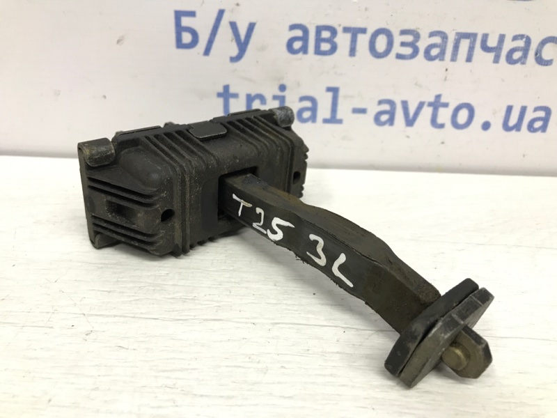 Ограничитель двери задний левый Toyota Avensis T25 2.0 diesel 1CDFTV